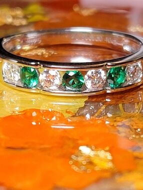Emerald and Moissanite 925 Sterling Silver Ring Size 10 NWT